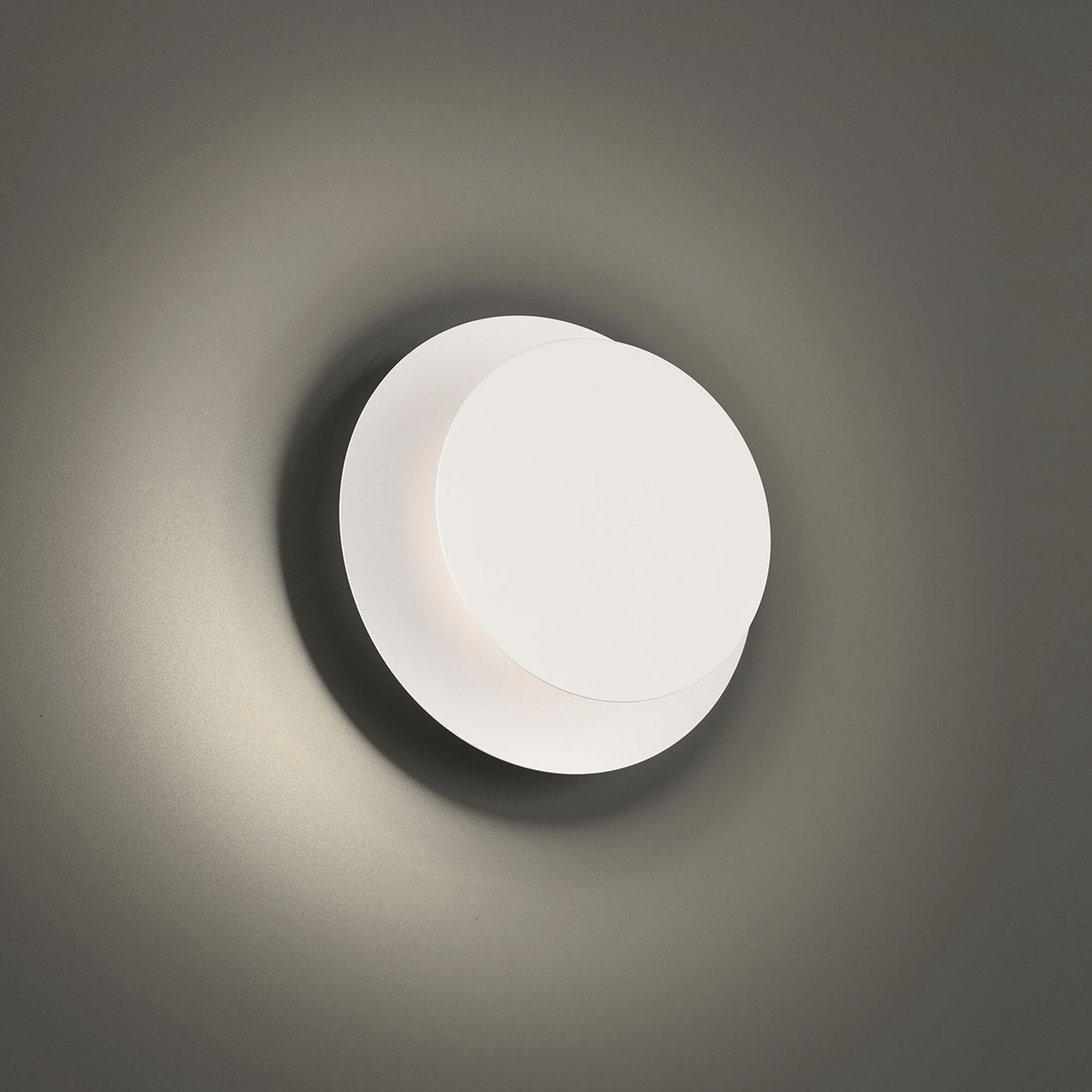 Moonglow Wall Sconce Wall Light in 3500K, White, dweLED