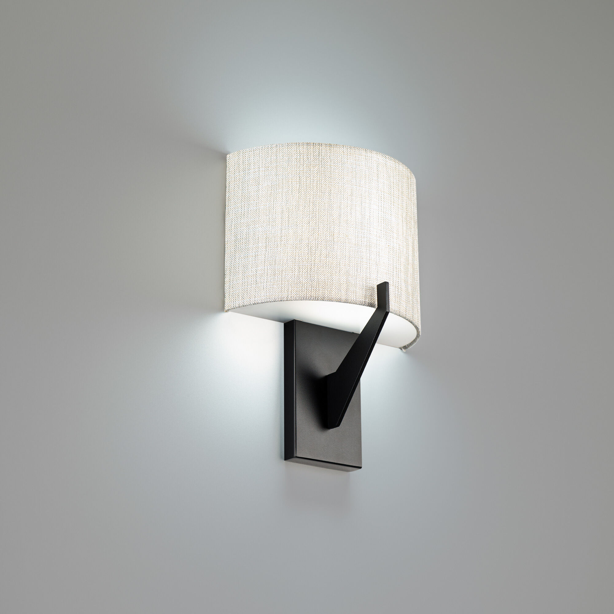 Fitzgerald Wall Sconce Wall Light in 3500K, Brushed Nickel, dweLED