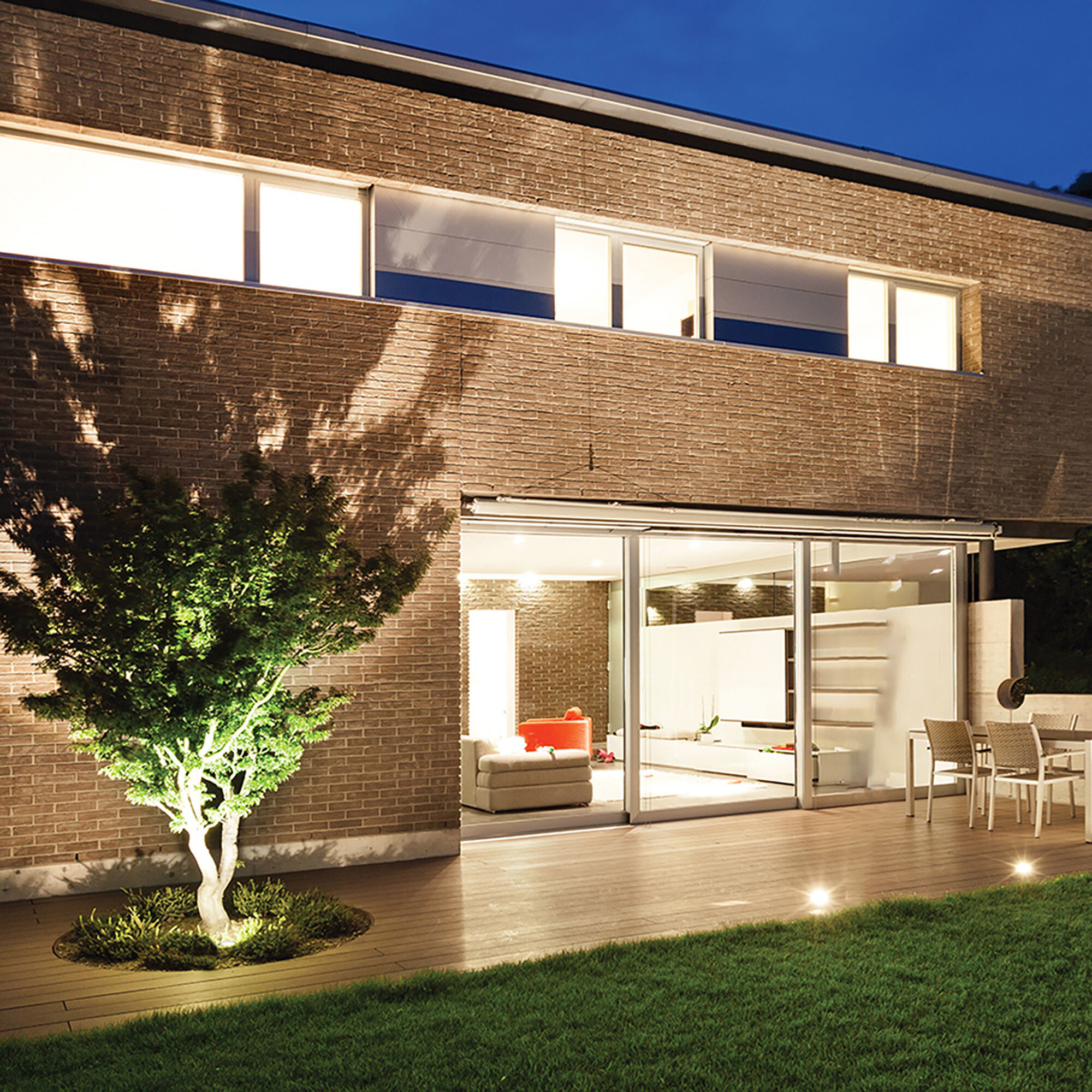 Tyler 12 12 watt Bronze Path Lighting in 2700K, Inground Recessed Light, WAC Landscape