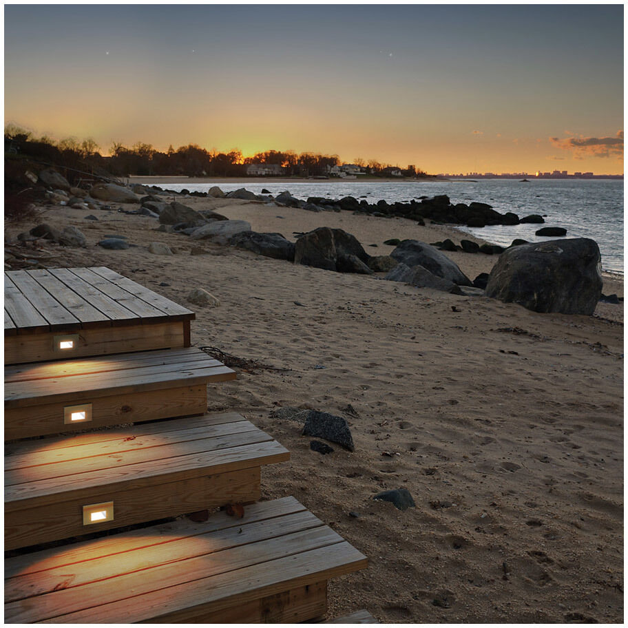 LEDme Step and Wall Lights 277 3.9 watt Black On Aluminum Step Light in White, LED, 16.62 inch