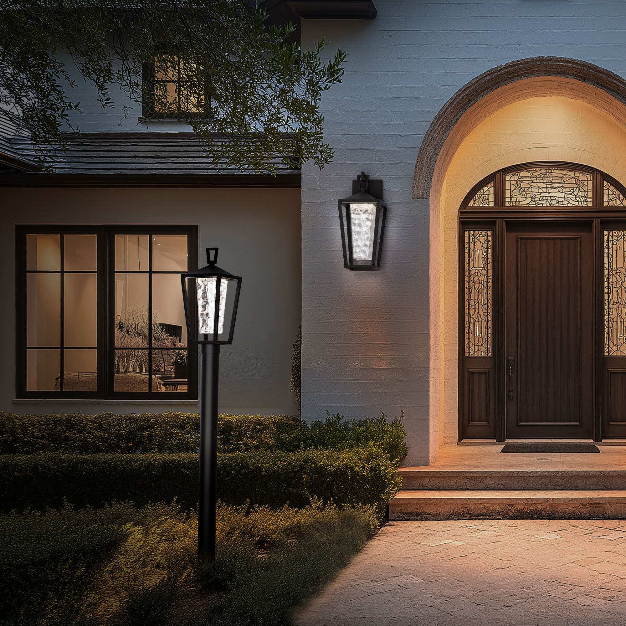 Manchester LED 17.62 inch Black Outdoor Post Light in 3000K, dweLED