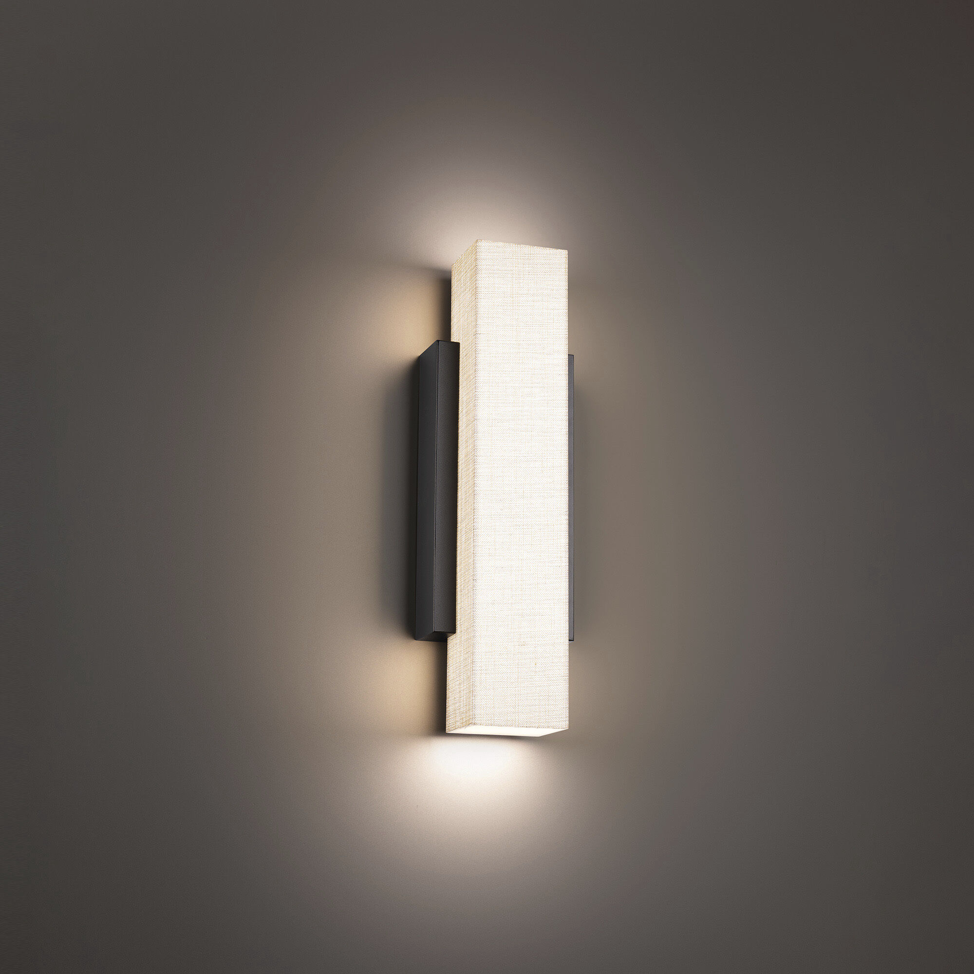 Volga Wall Sconce Wall Light in 3000K, dweLED