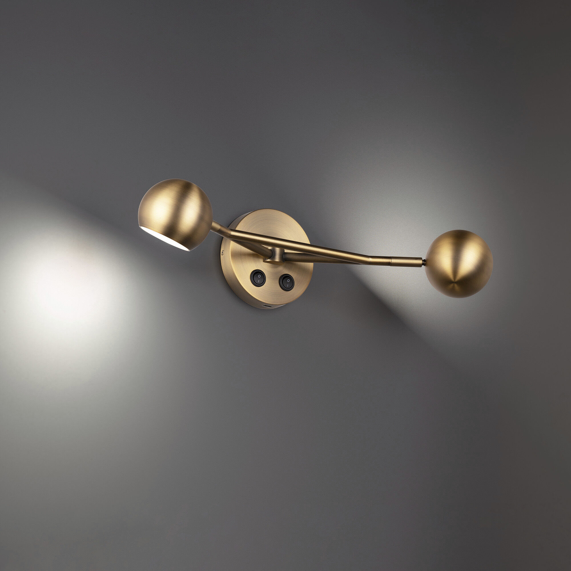 Duplex LED 7 inch Aged Brass Reading Light Wall Light, dweLED